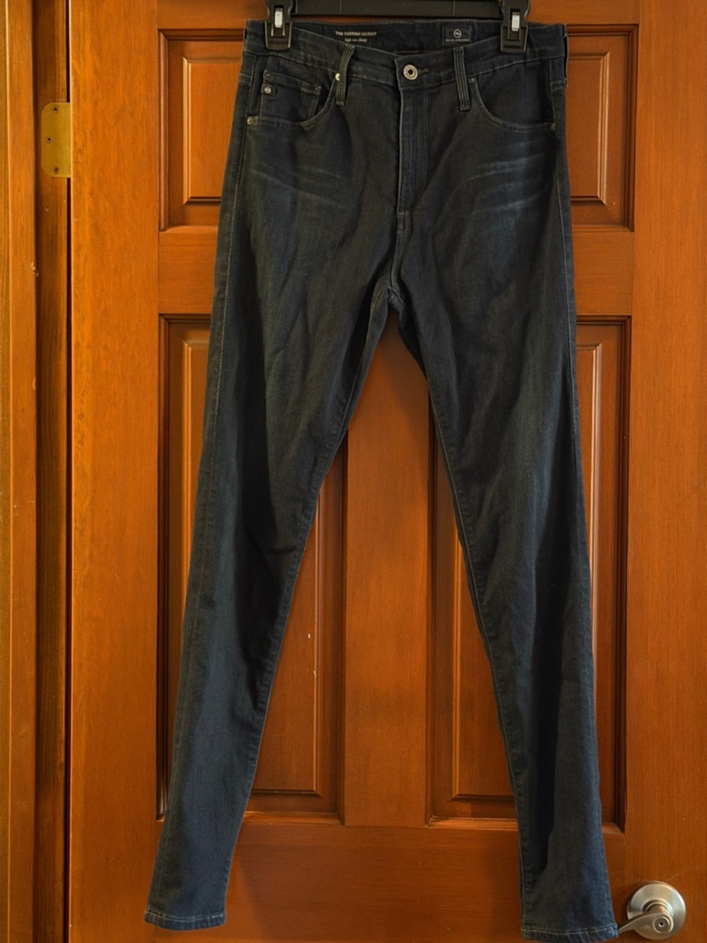 Ag Adriano Goldschmied Women’s High Rise Skinny Jeans in Dark Blue Size 29R EUC